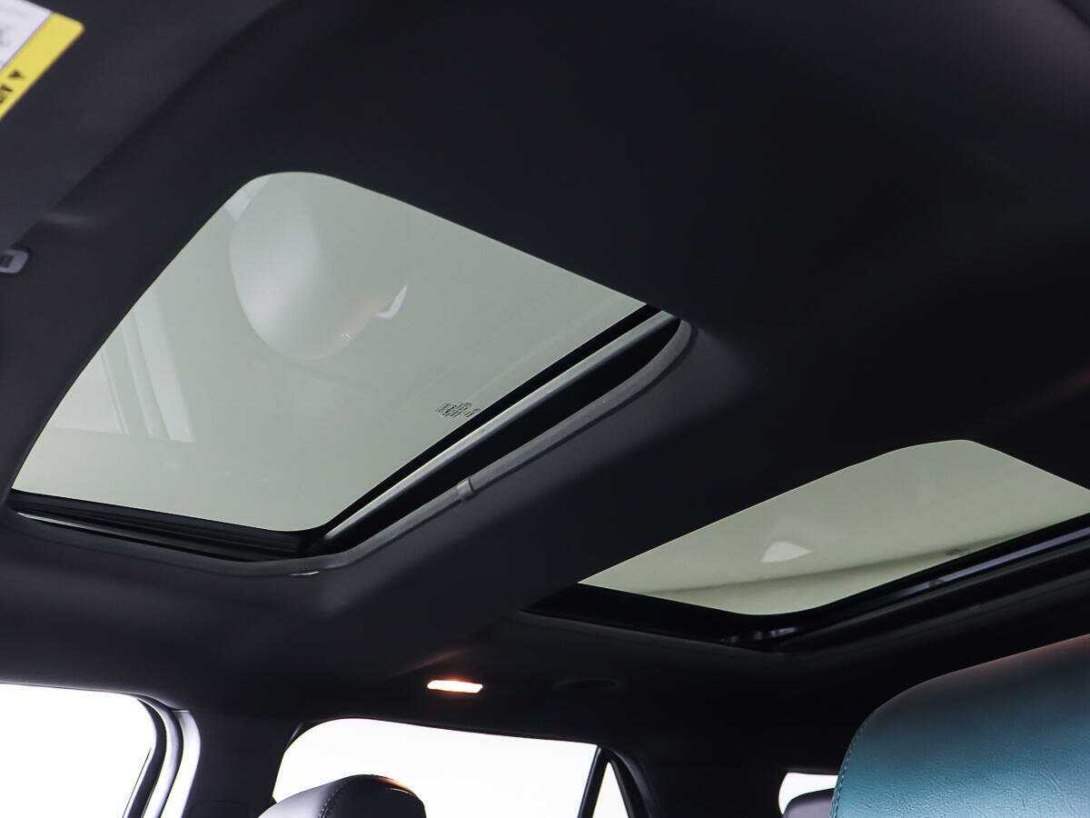 Купить Ford Explorer с пробегом. Фото: #21