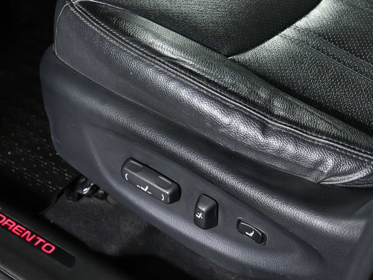 Купить Kia Sorento с пробегом. Фото: #16