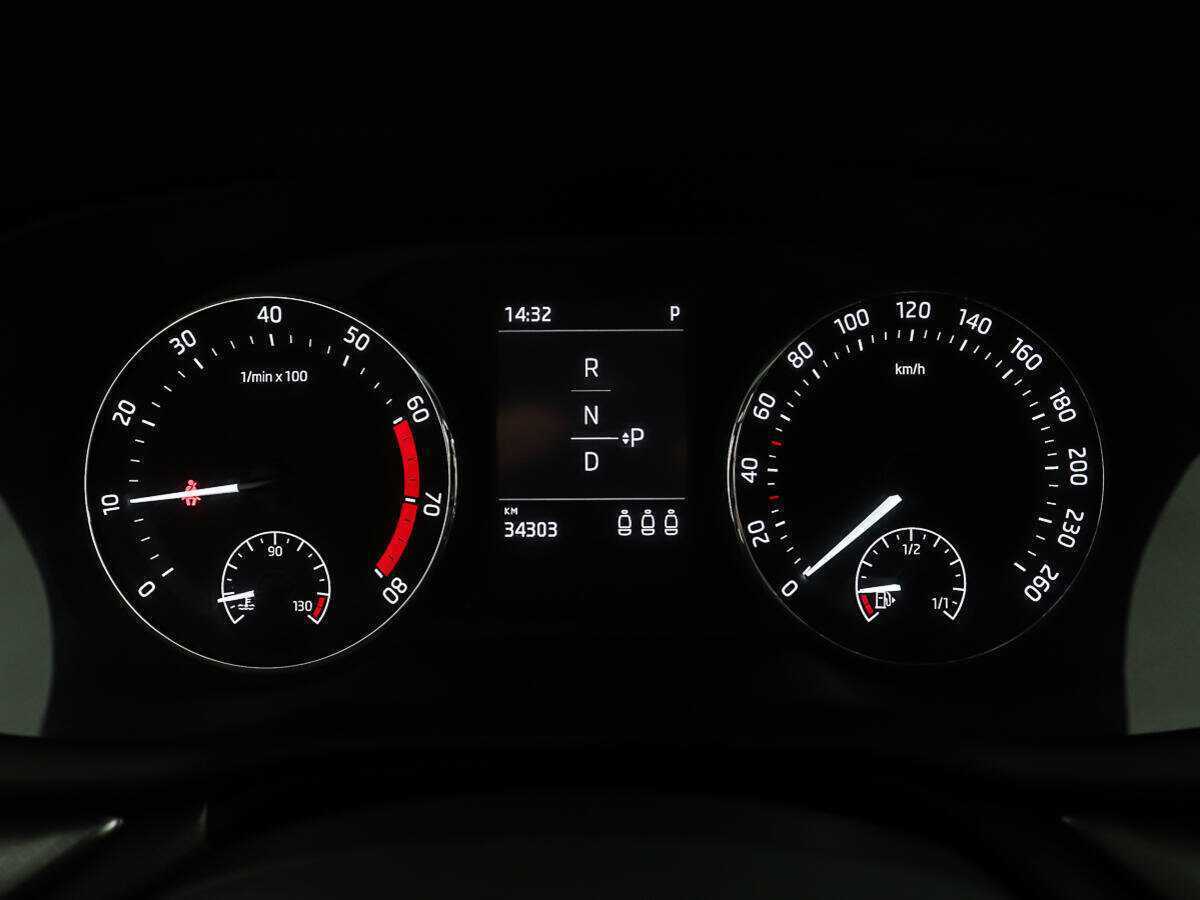 Купить Skoda Octavia с пробегом. Фото: #12