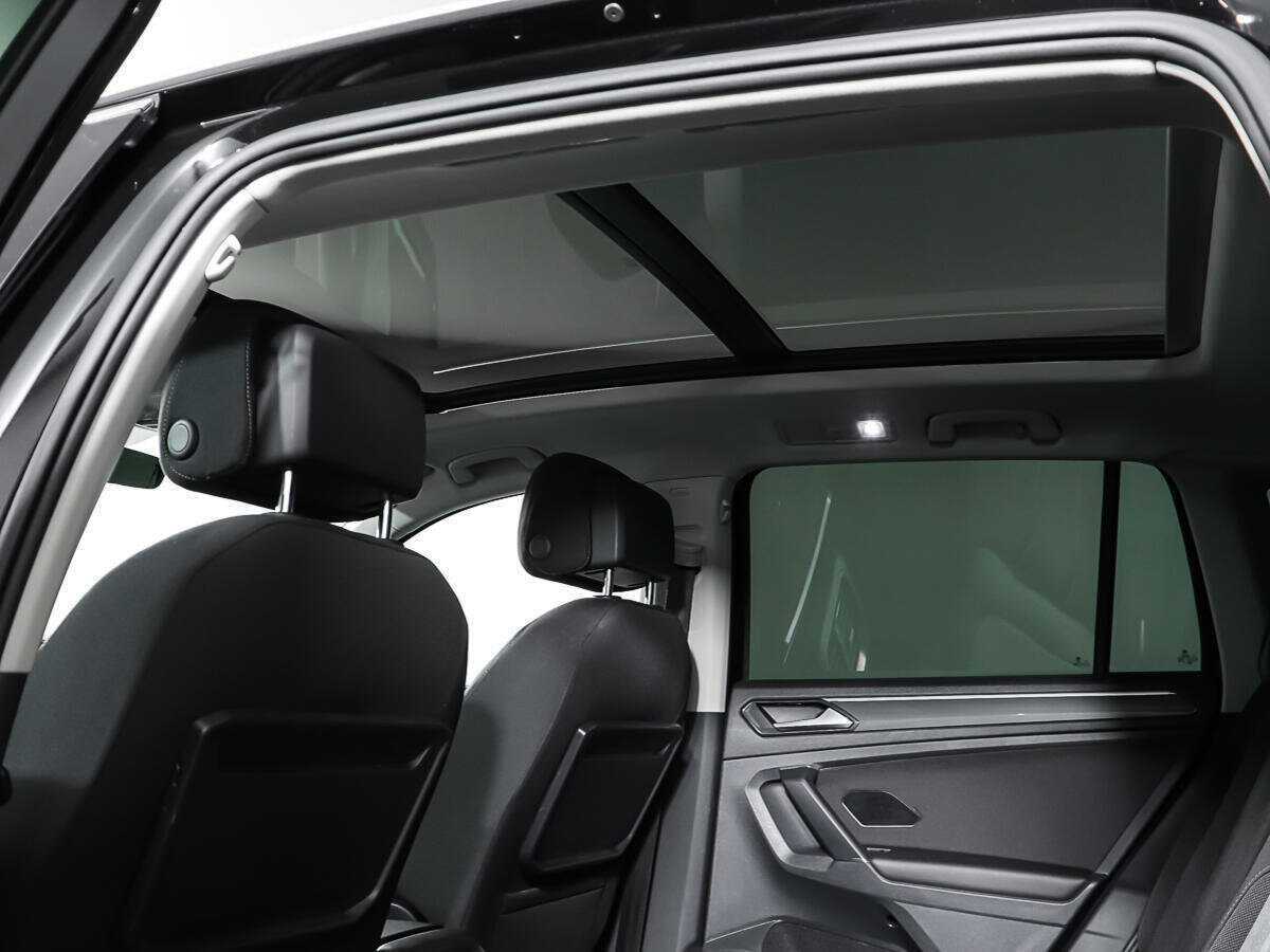 Купить Volkswagen Tiguan с пробегом. Фото: #15