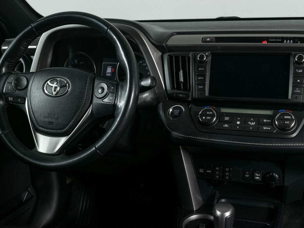 Купить Toyota RAV4 с пробегом. Фото: #10