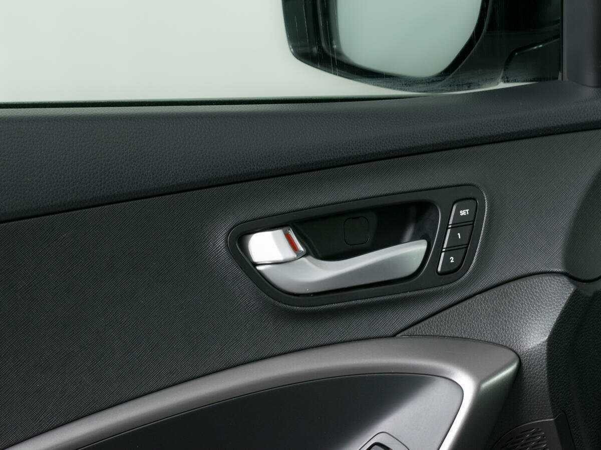 Купить Hyundai Santa Fe с пробегом. Фото: #18
