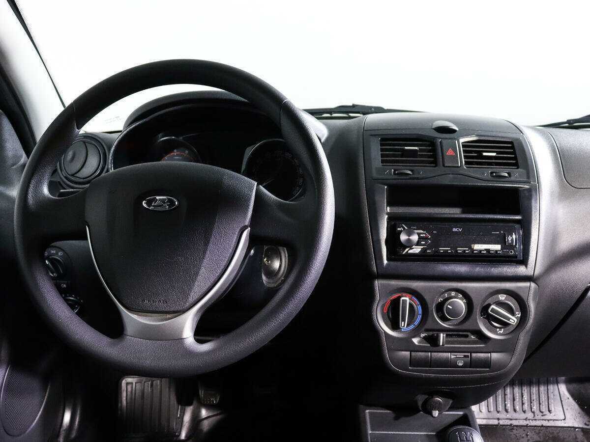 Купить Lada (ВАЗ) Granta с пробегом. Фото: #10