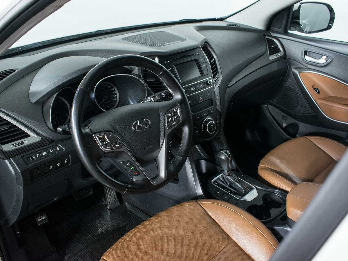 Купить Hyundai Santa Fe с пробегом. Фото: #12