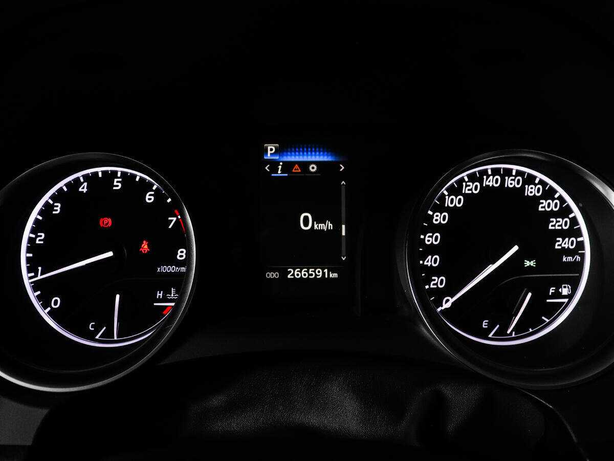 Купить Toyota Camry с пробегом. Фото: #8