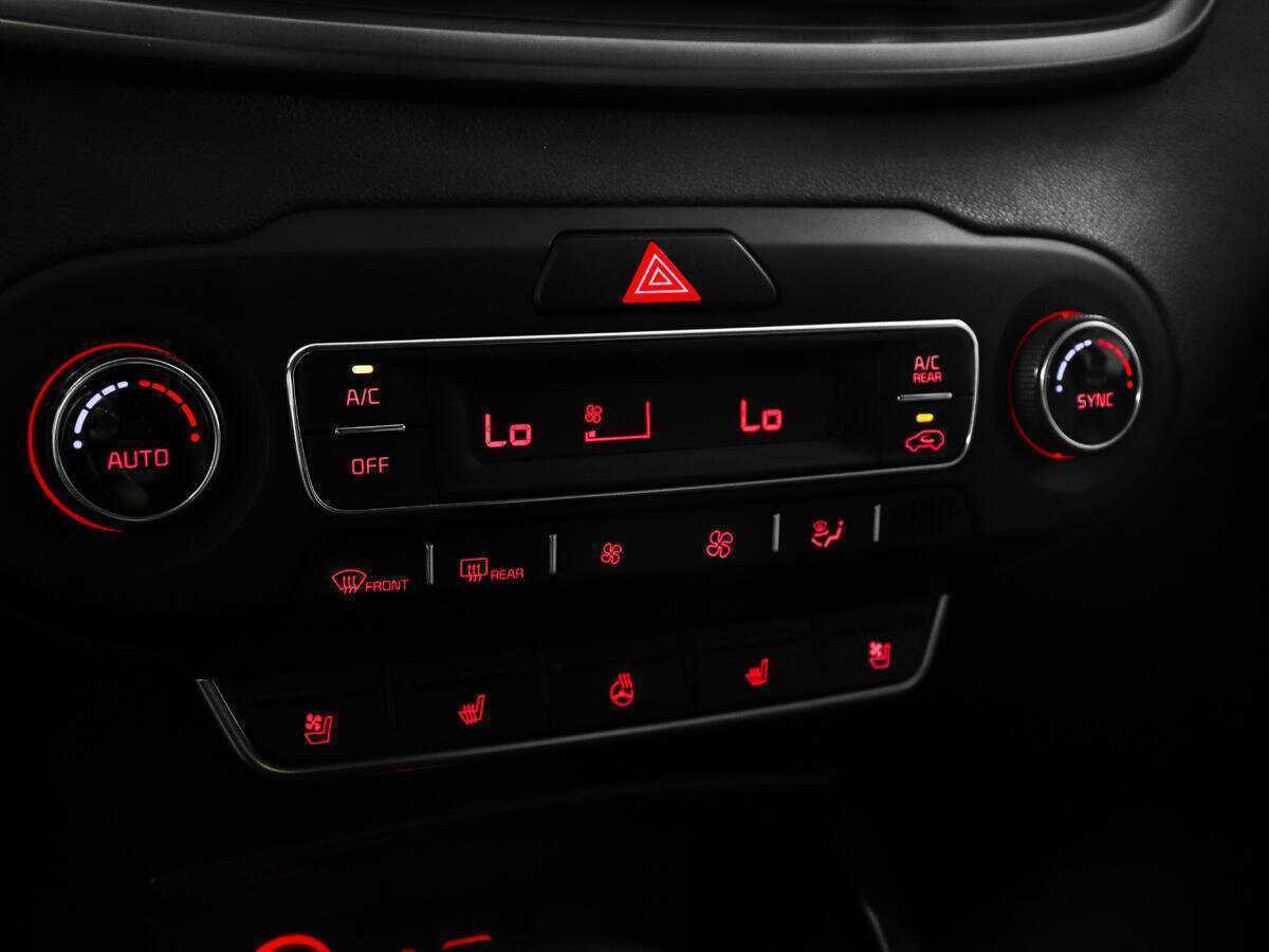 Купить Kia Sorento с пробегом. Фото: #14