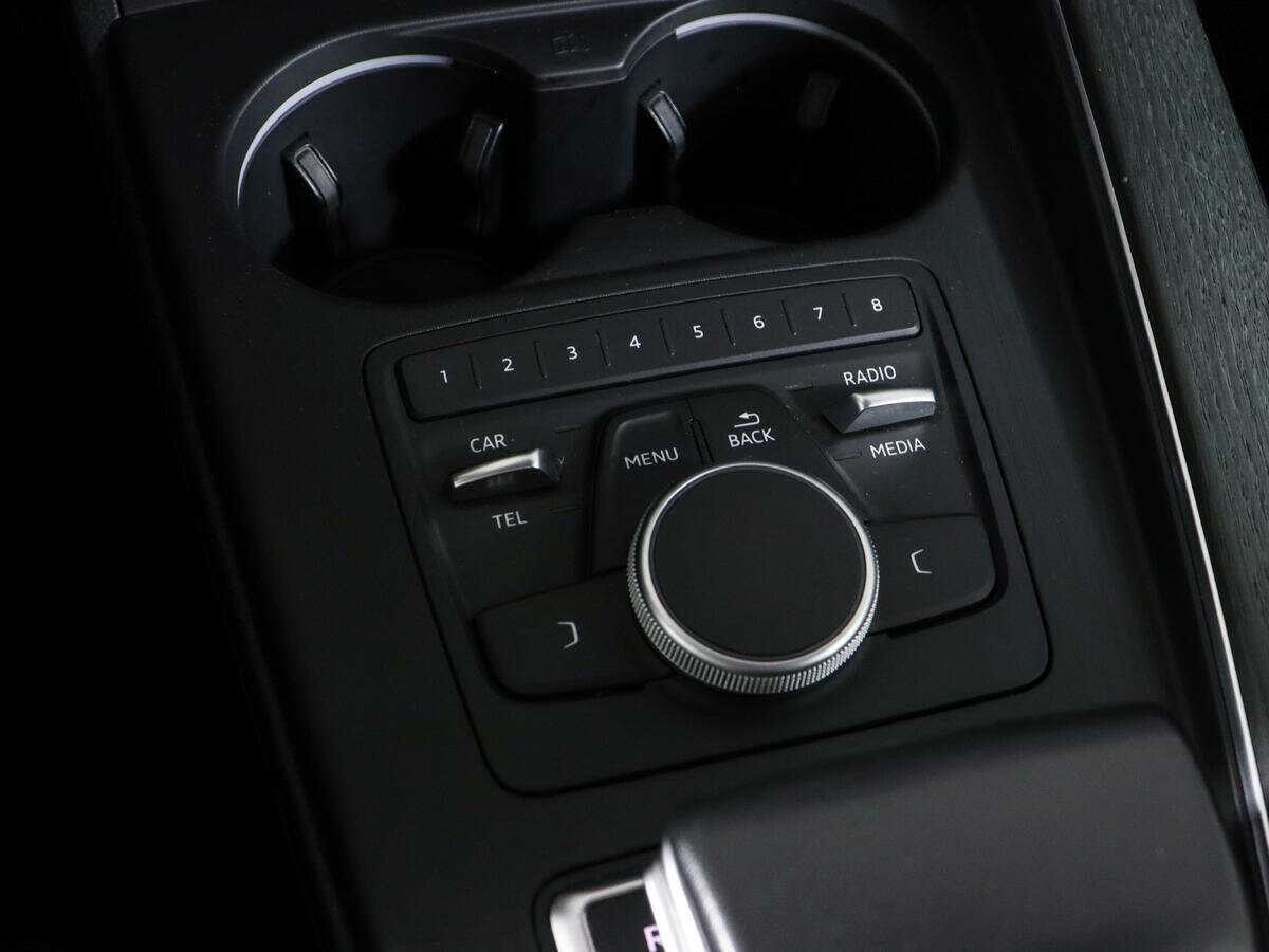 Купить Audi A4 с пробегом. Фото: #20