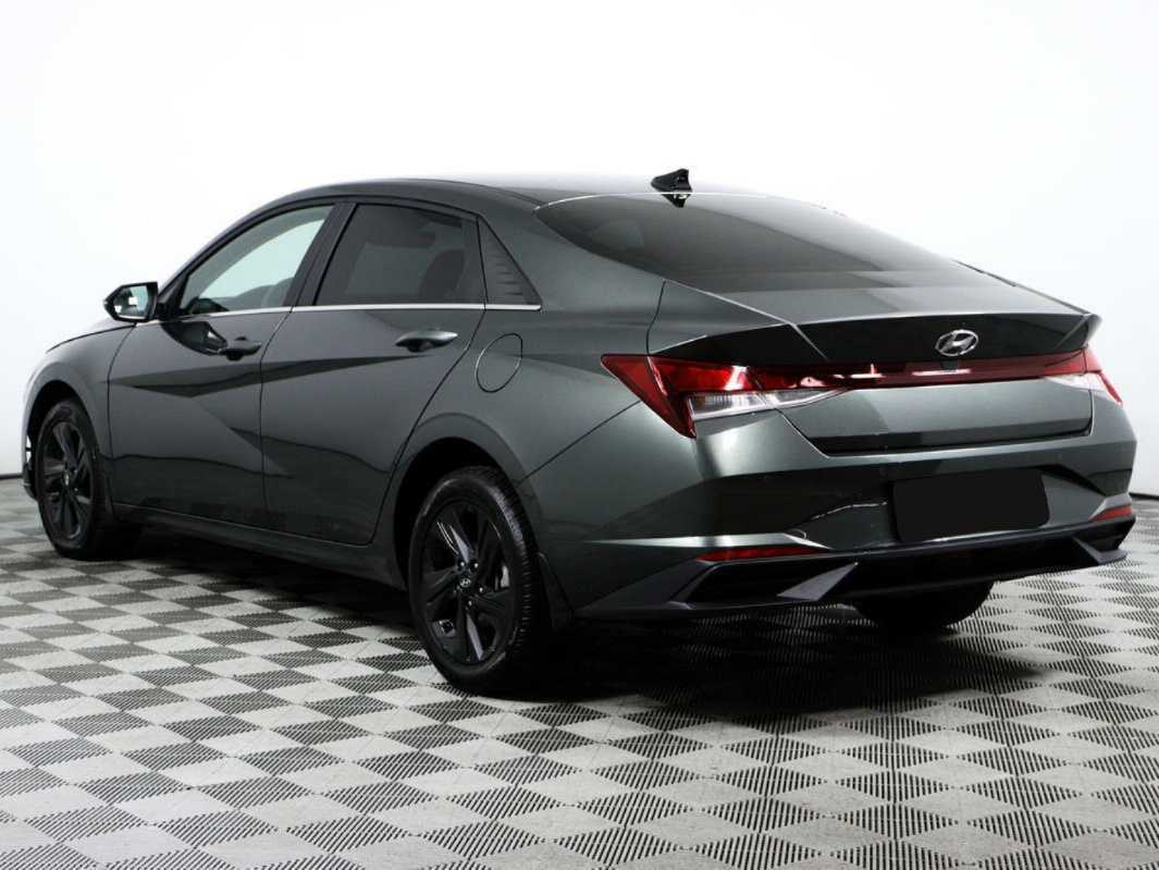 Купить Hyundai Elantra с пробегом. Фото: #6