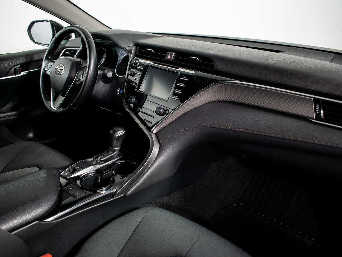 Купить Toyota Camry с пробегом. Фото: #6