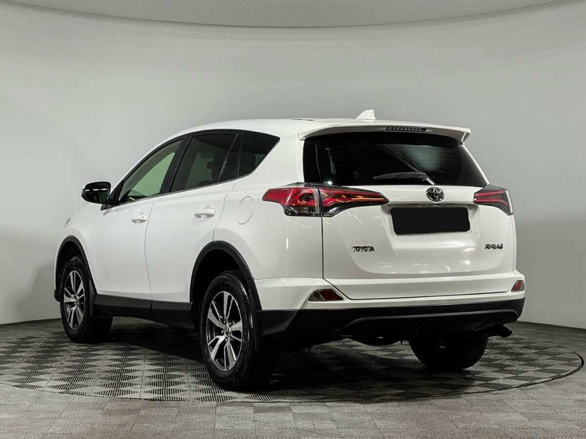 Купить Toyota RAV4 с пробегом. Фото: #5