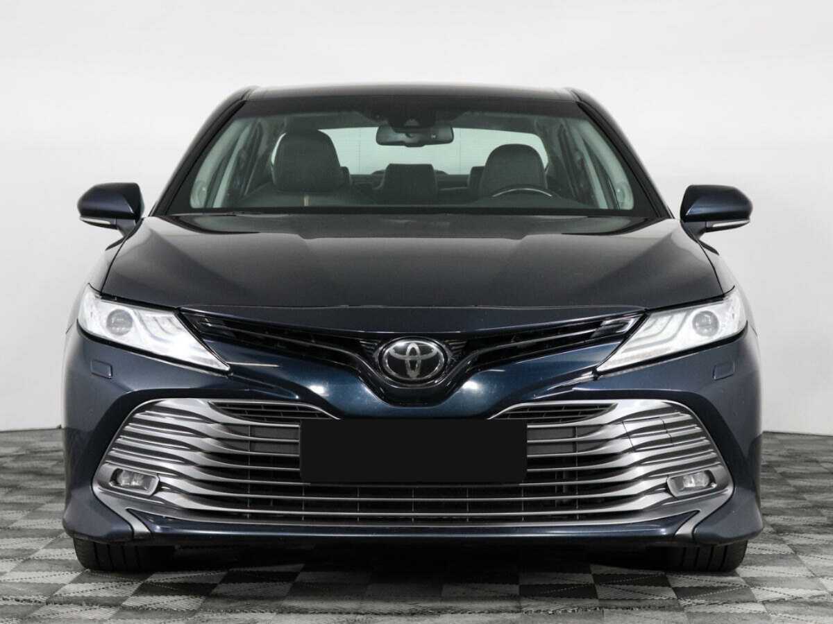Купить Toyota Camry с пробегом. Фото: #1