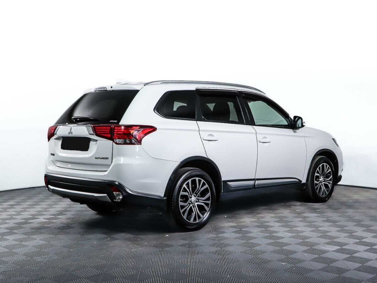 Купить Mitsubishi Outlander с пробегом. Фото: #4