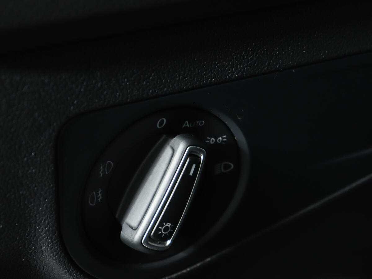 Купить Volkswagen Tiguan с пробегом. Фото: #15