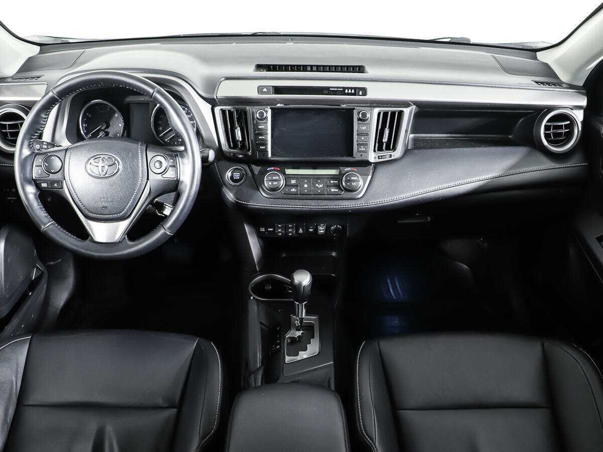 Купить Toyota RAV4 с пробегом. Фото: #10
