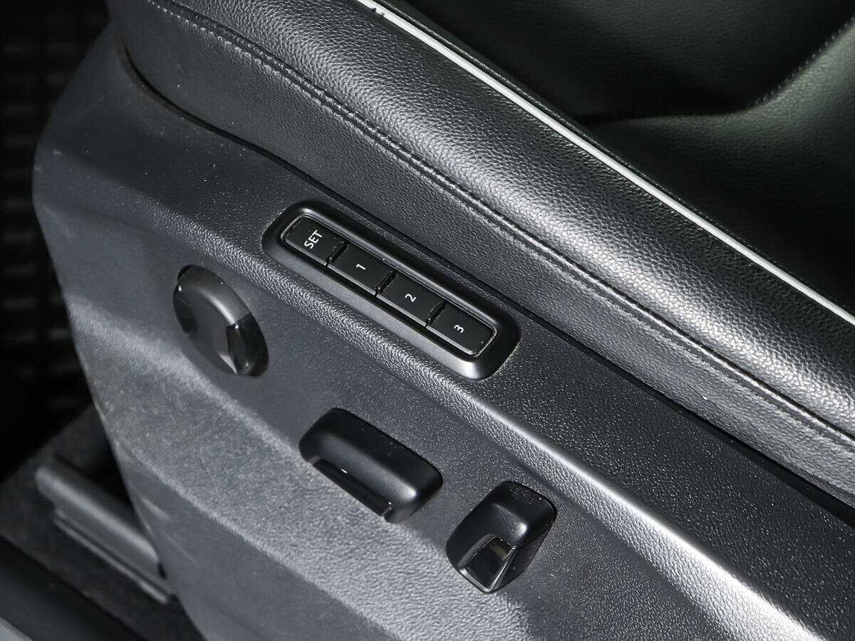 Купить Volkswagen Tiguan с пробегом. Фото: #18