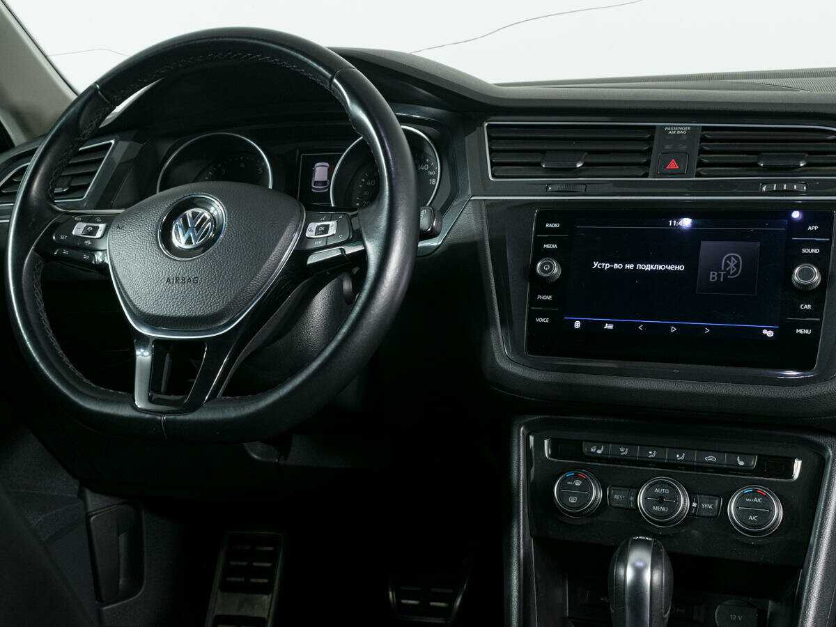 Купить Volkswagen Tiguan с пробегом. Фото: #10
