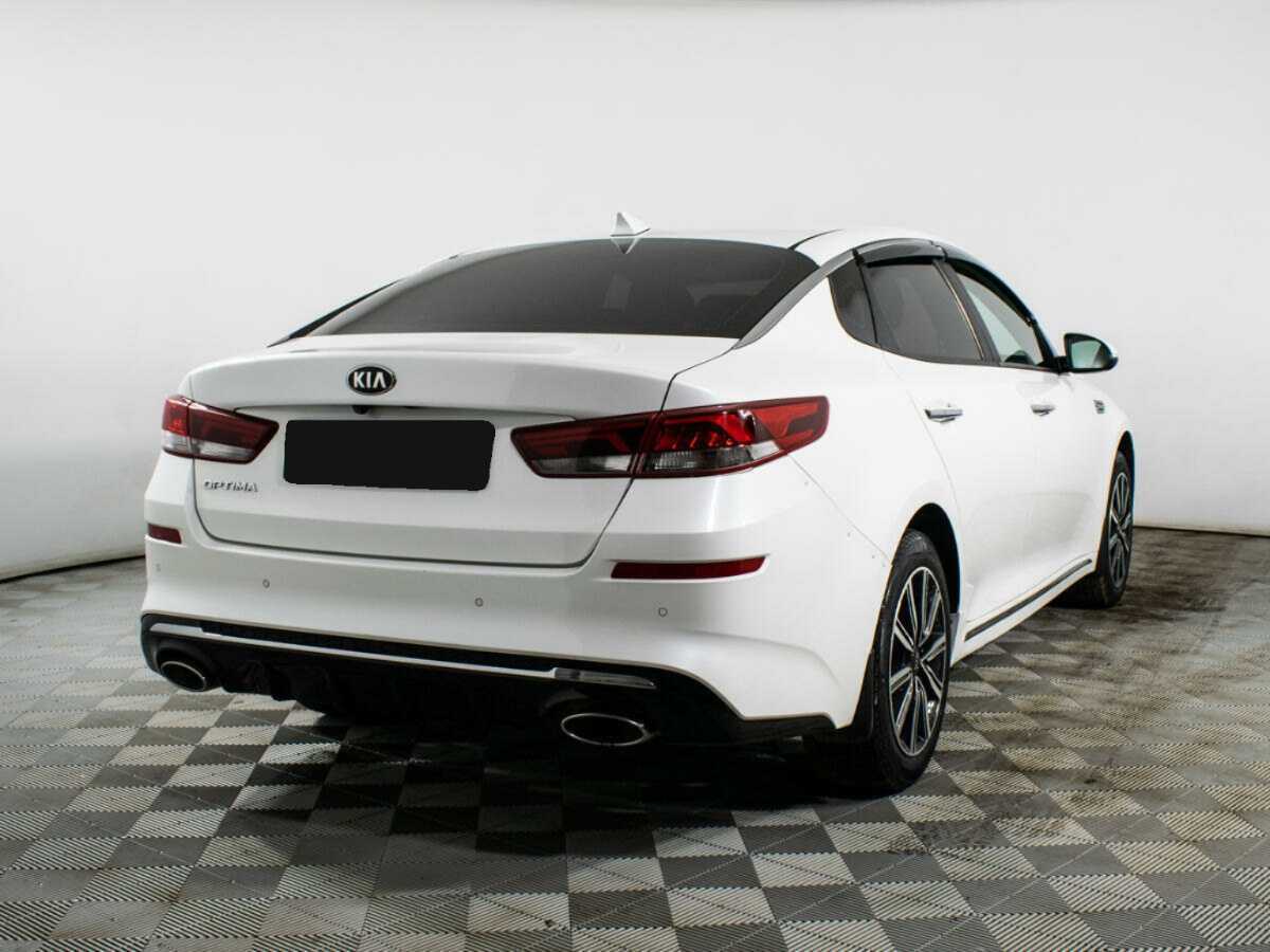 Купить Kia Optima с пробегом. Фото: #4