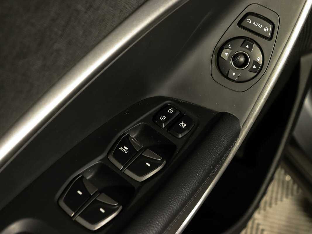 Купить Hyundai Santa Fe с пробегом. Фото: #18