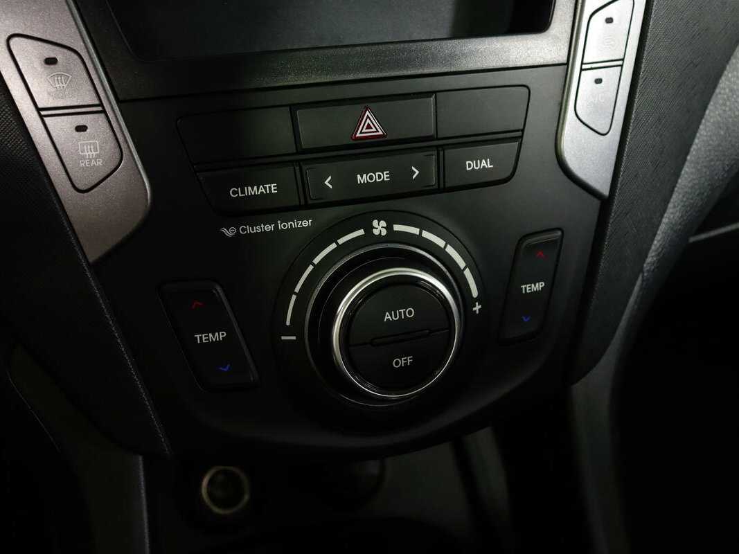 Купить Hyundai Santa Fe с пробегом. Фото: #24