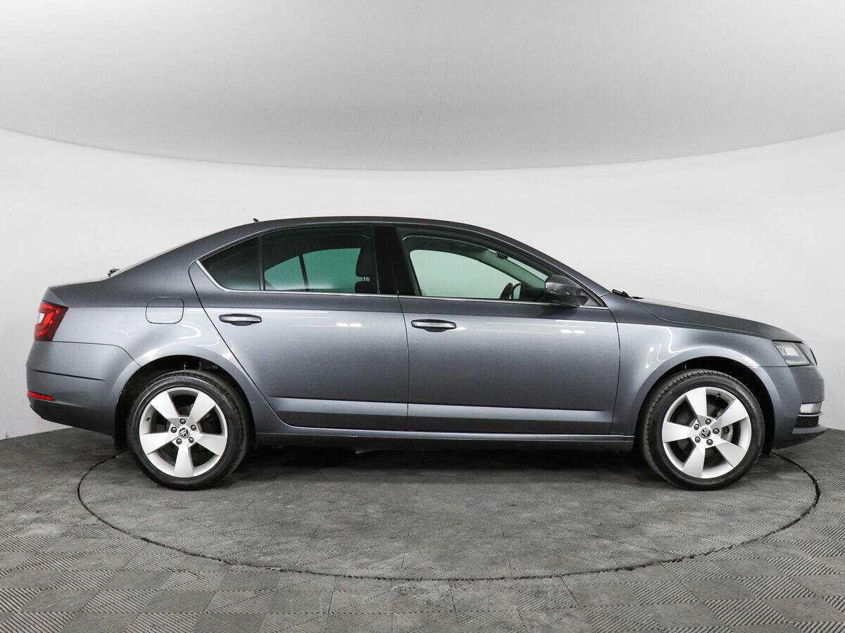 Купить Skoda Octavia с пробегом. Фото: #3