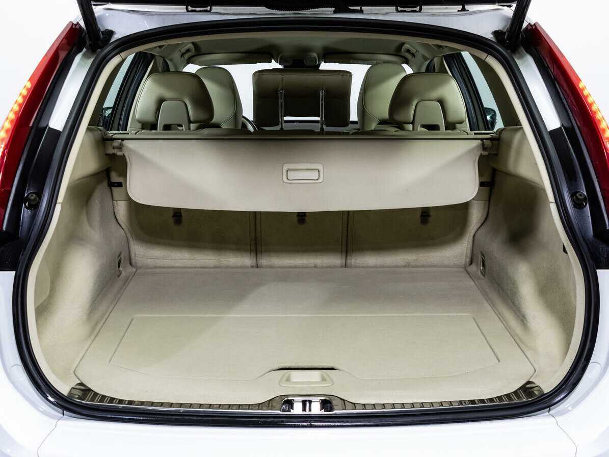 Купить Volvo XC60 с пробегом. Фото: #13