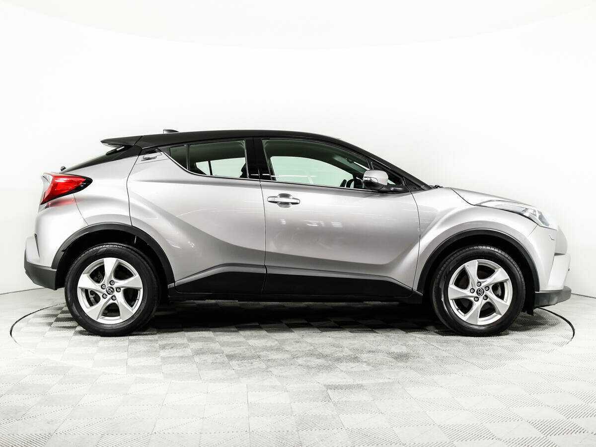 Купить Toyota C-HR с пробегом. Фото: #3