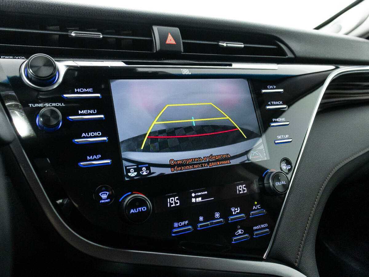 Купить Toyota Camry с пробегом. Фото: #14