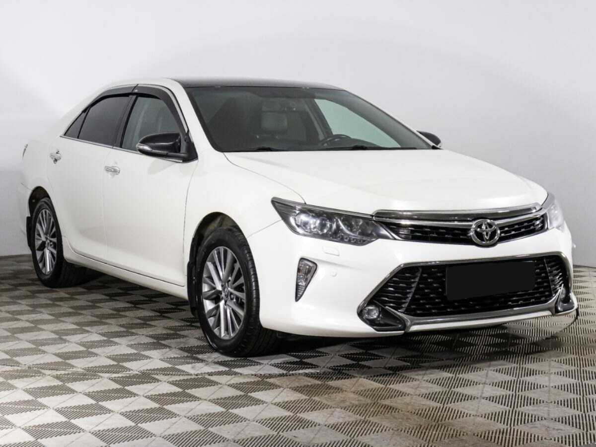 Купить Toyota Camry с пробегом. Фото: #2