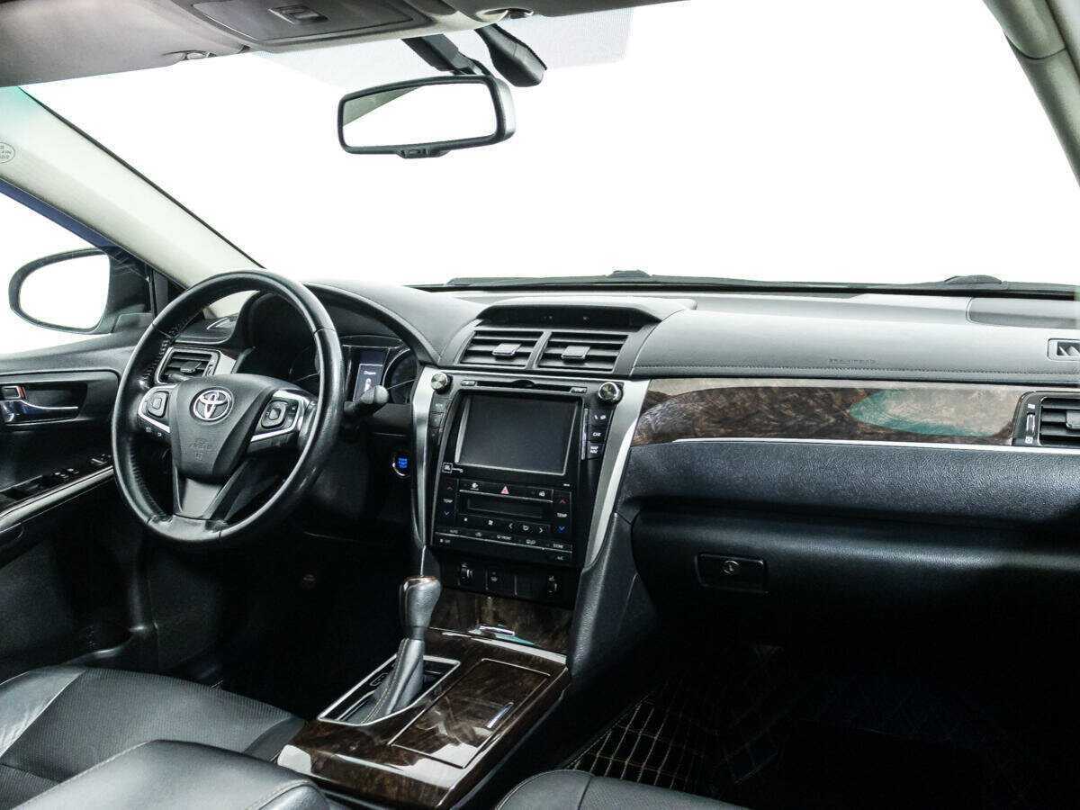Купить Toyota Camry с пробегом. Фото: #8
