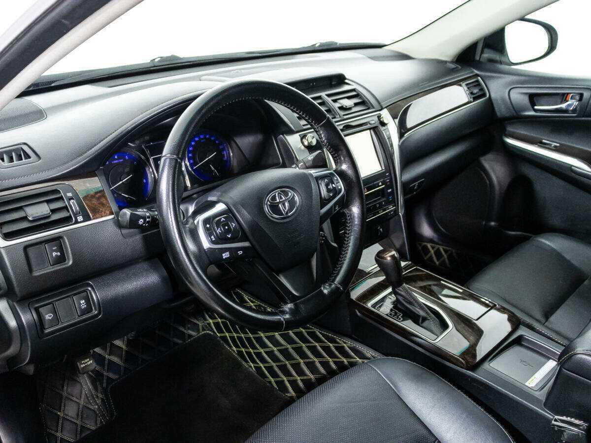 Купить Toyota Camry с пробегом. Фото: #10