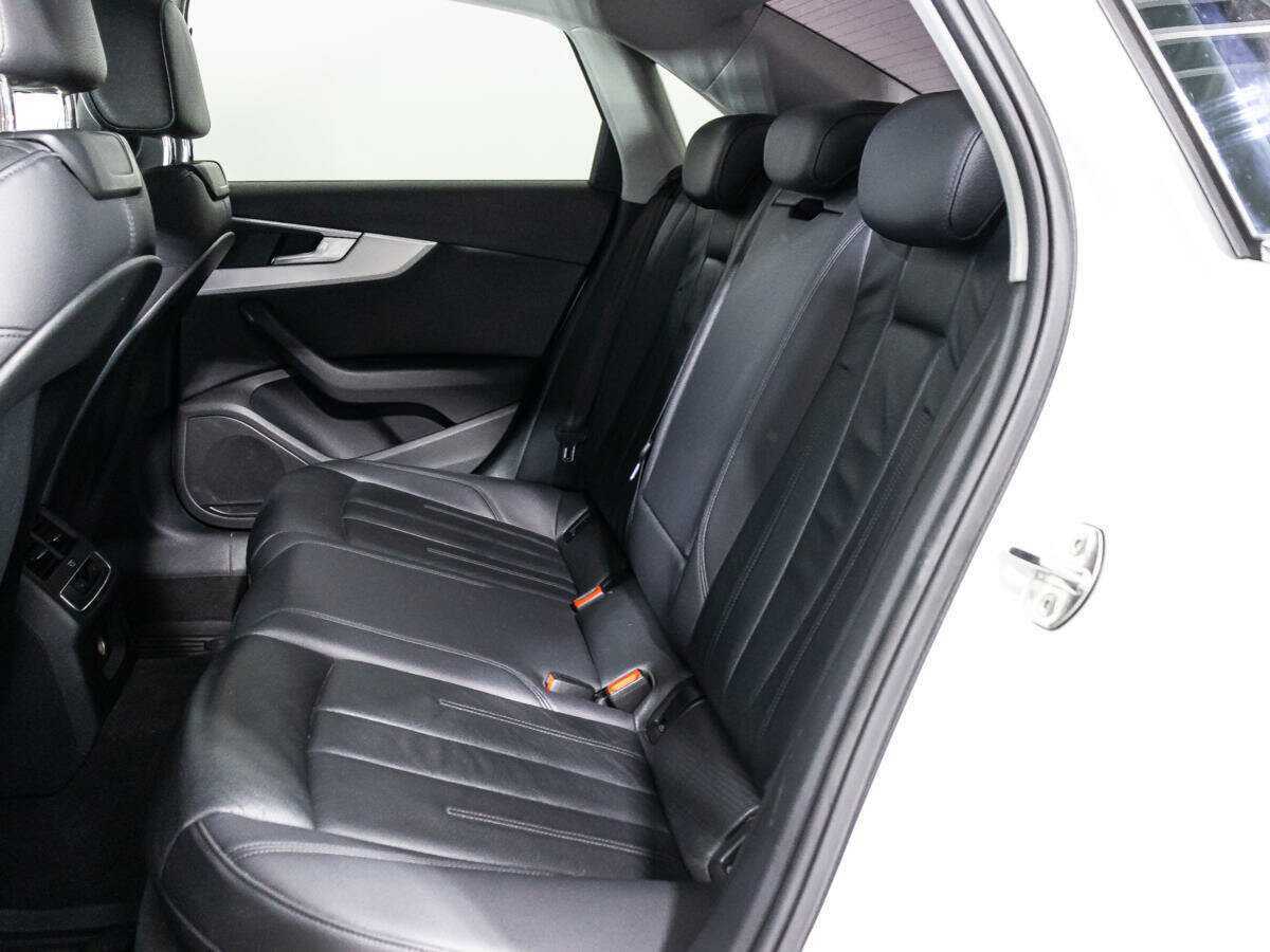 Купить Audi A4 с пробегом. Фото: #9