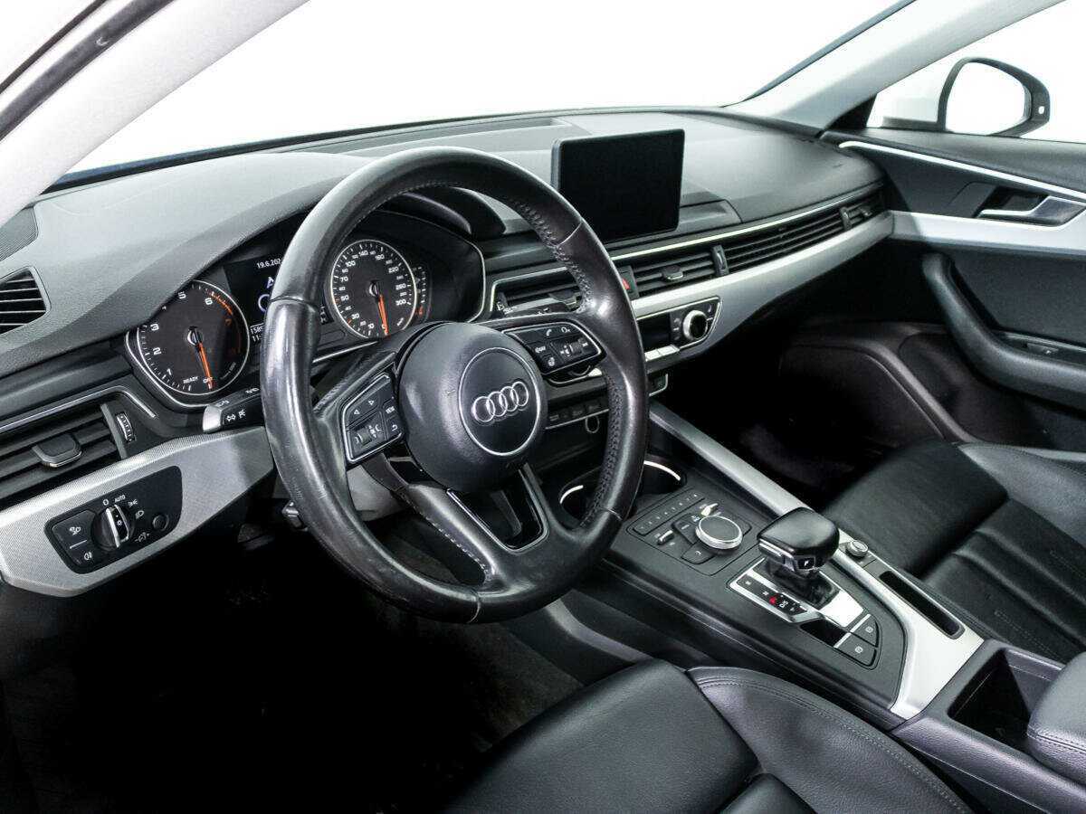 Купить Audi A4 с пробегом. Фото: #10