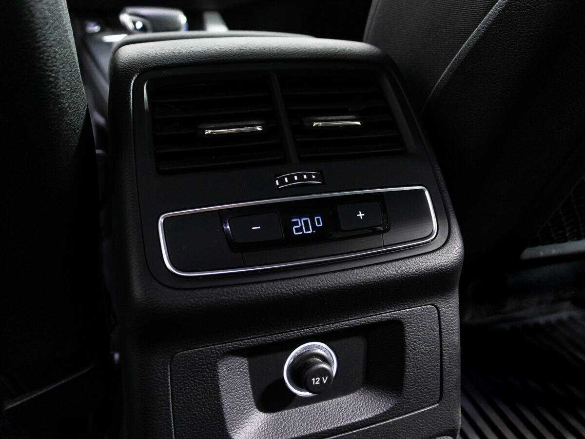 Купить Audi A4 с пробегом. Фото: #23