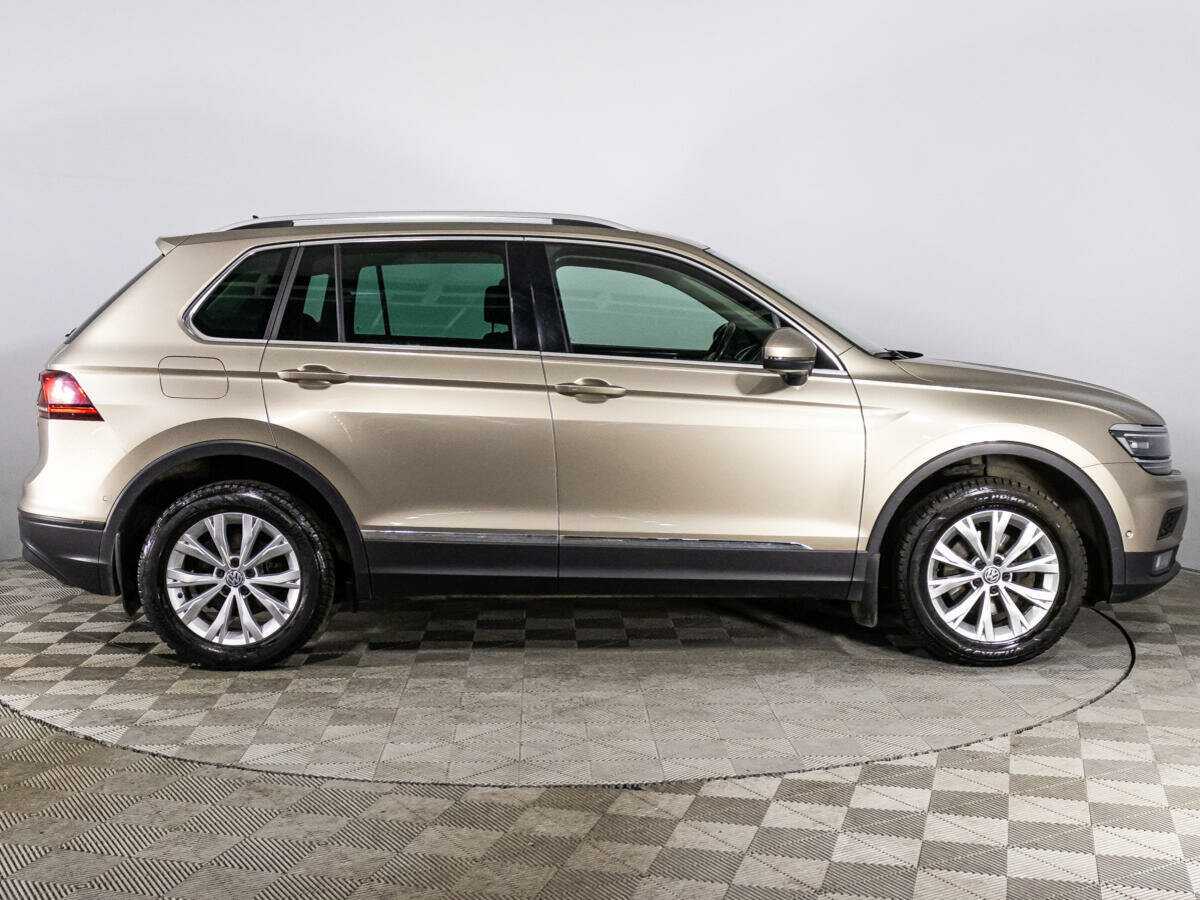 Купить Volkswagen Tiguan с пробегом. Фото: #3