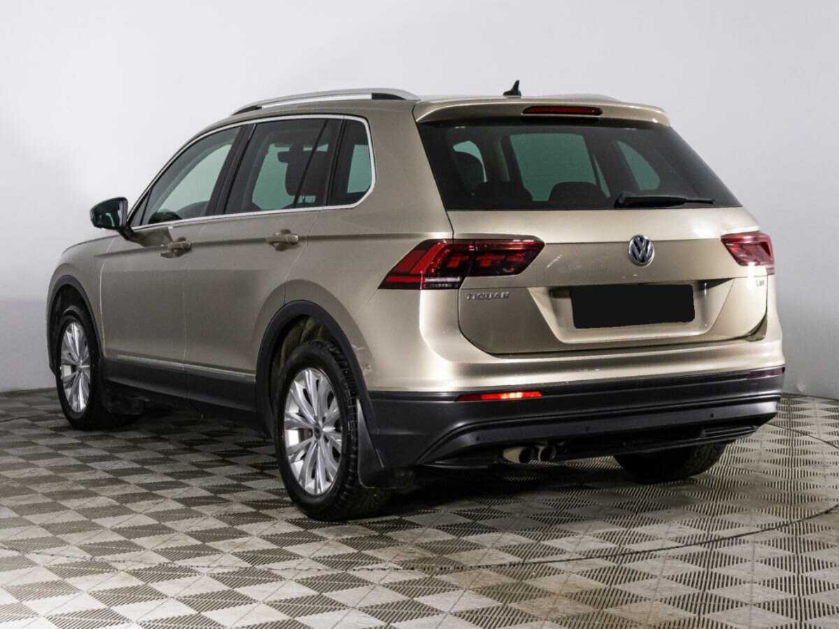 Купить Volkswagen Tiguan с пробегом. Фото: #6