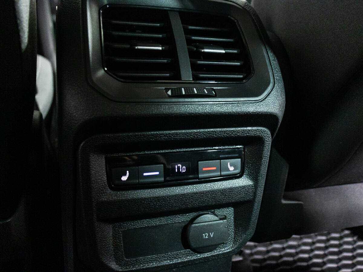 Купить Volkswagen Tiguan с пробегом. Фото: #20