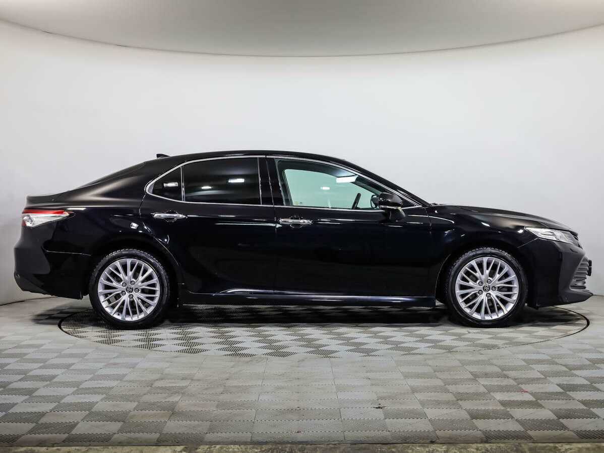 Купить Toyota Camry с пробегом. Фото: #2