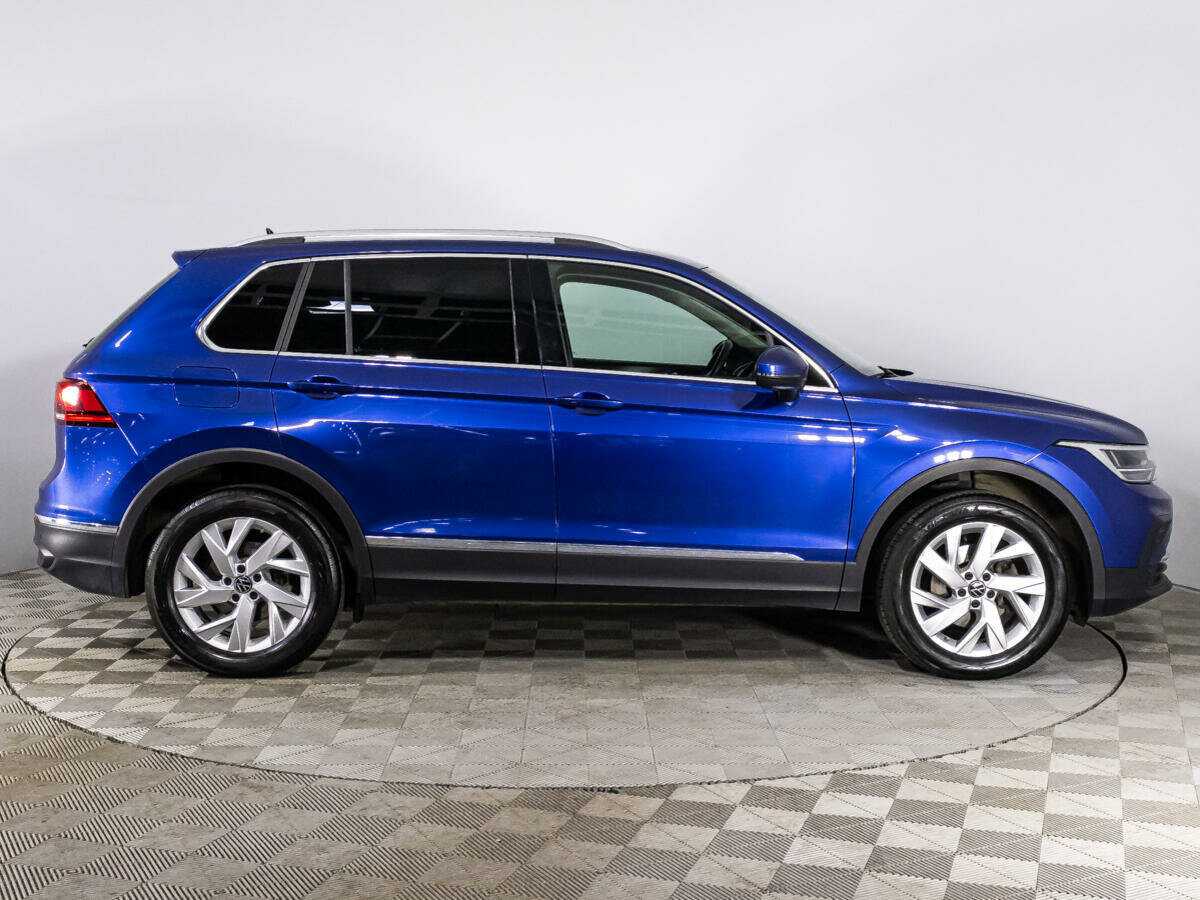 Купить Volkswagen Tiguan с пробегом. Фото: #3
