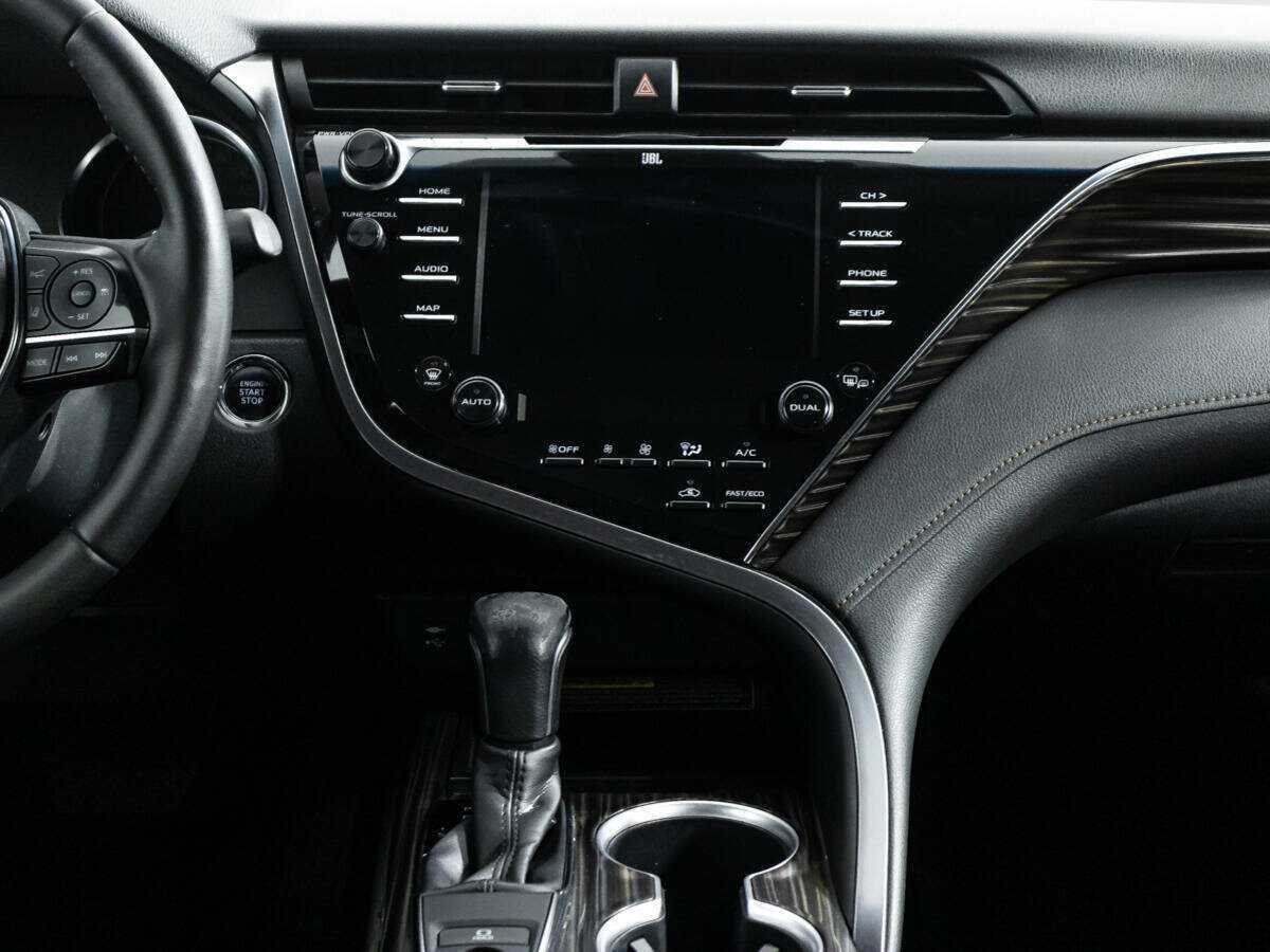 Купить Toyota Camry с пробегом. Фото: #13