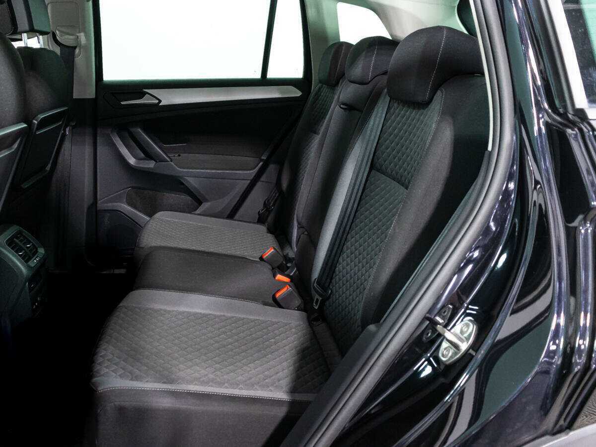 Купить Volkswagen Tiguan с пробегом. Фото: #9