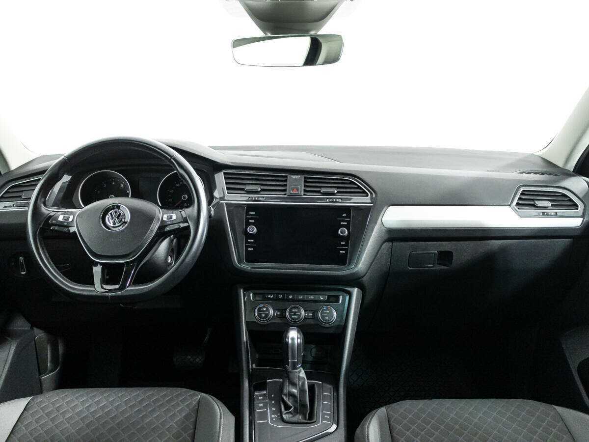 Купить Volkswagen Tiguan с пробегом. Фото: #12