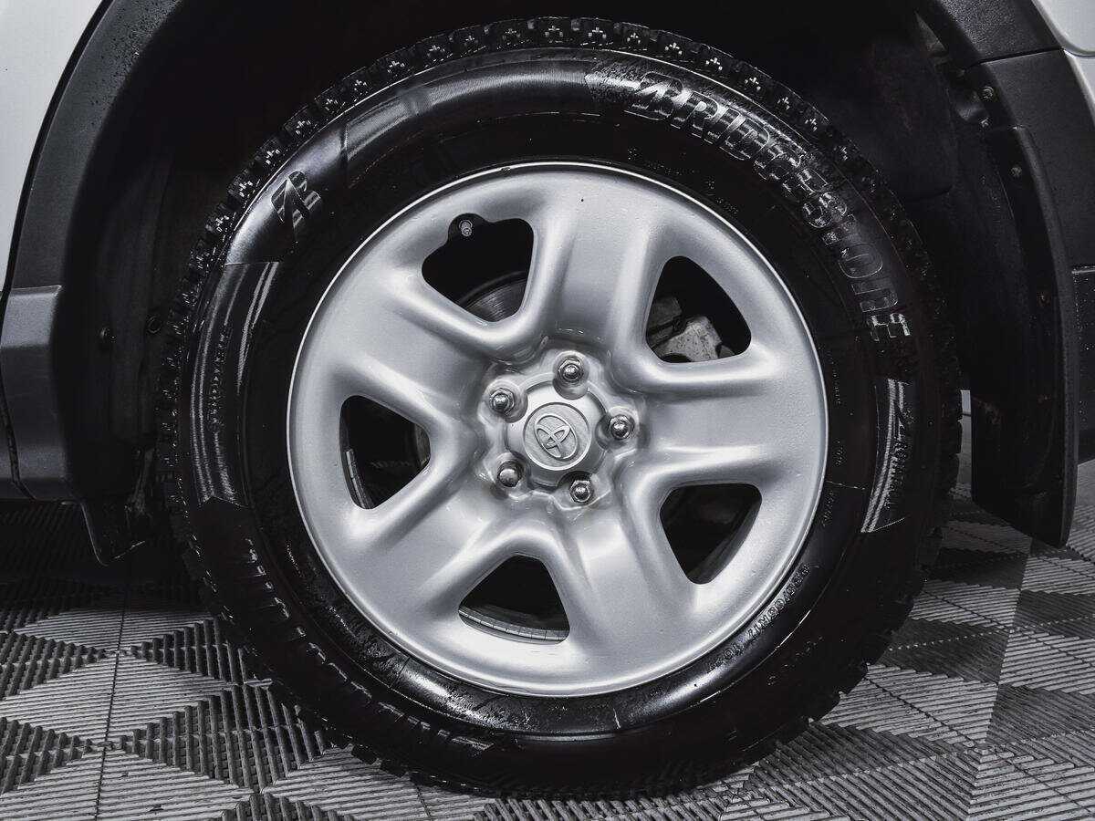 Купить Toyota RAV4 с пробегом. Фото: #14