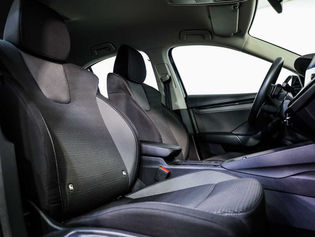 Купить Skoda Octavia с пробегом. Фото: #10