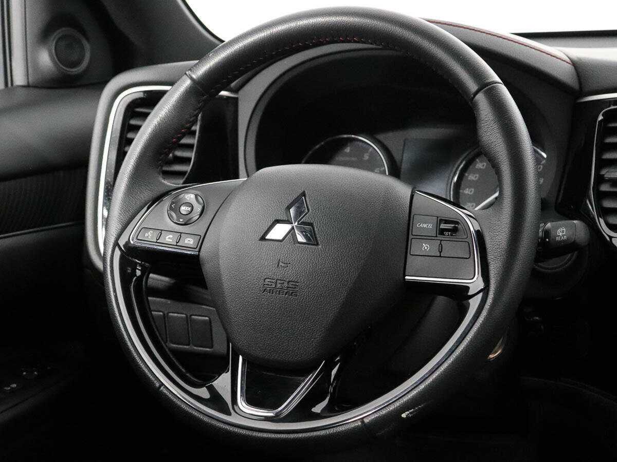 Купить Mitsubishi Outlander с пробегом. Фото: #17
