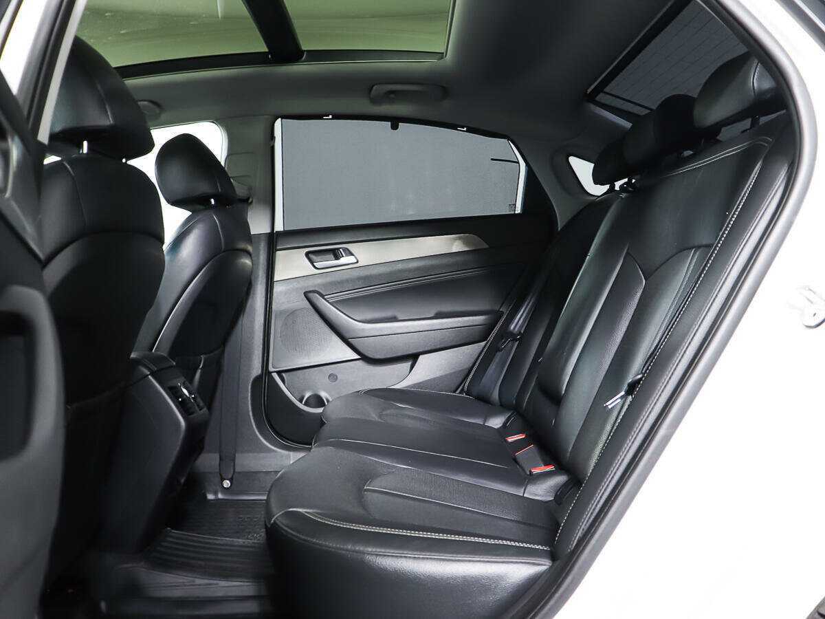 Купить Hyundai Sonata с пробегом. Фото: #9