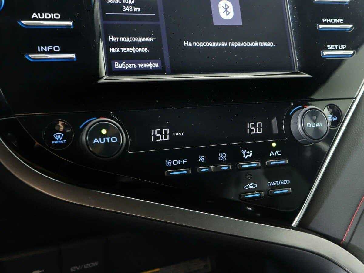 Купить Toyota Camry с пробегом. Фото: #18
