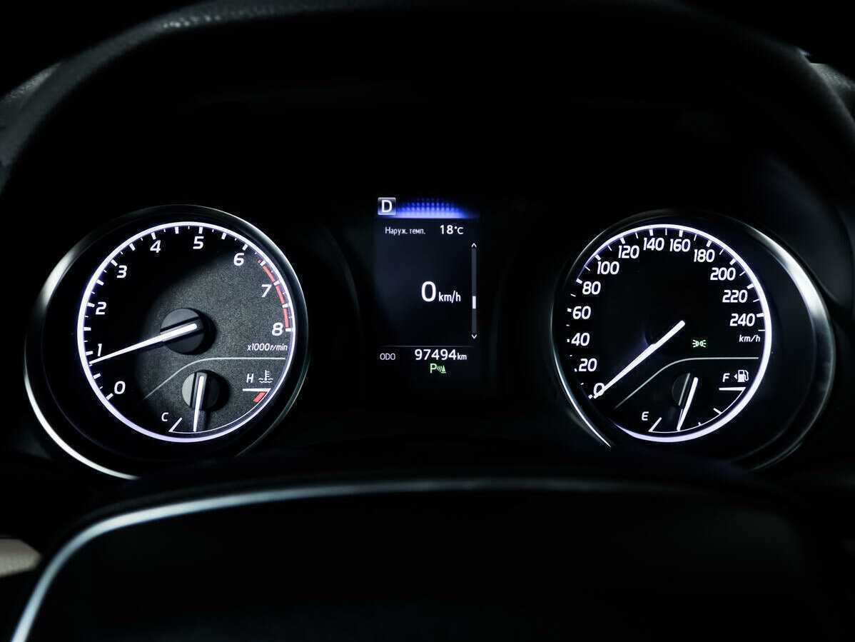 Купить Toyota Camry с пробегом. Фото: #9
