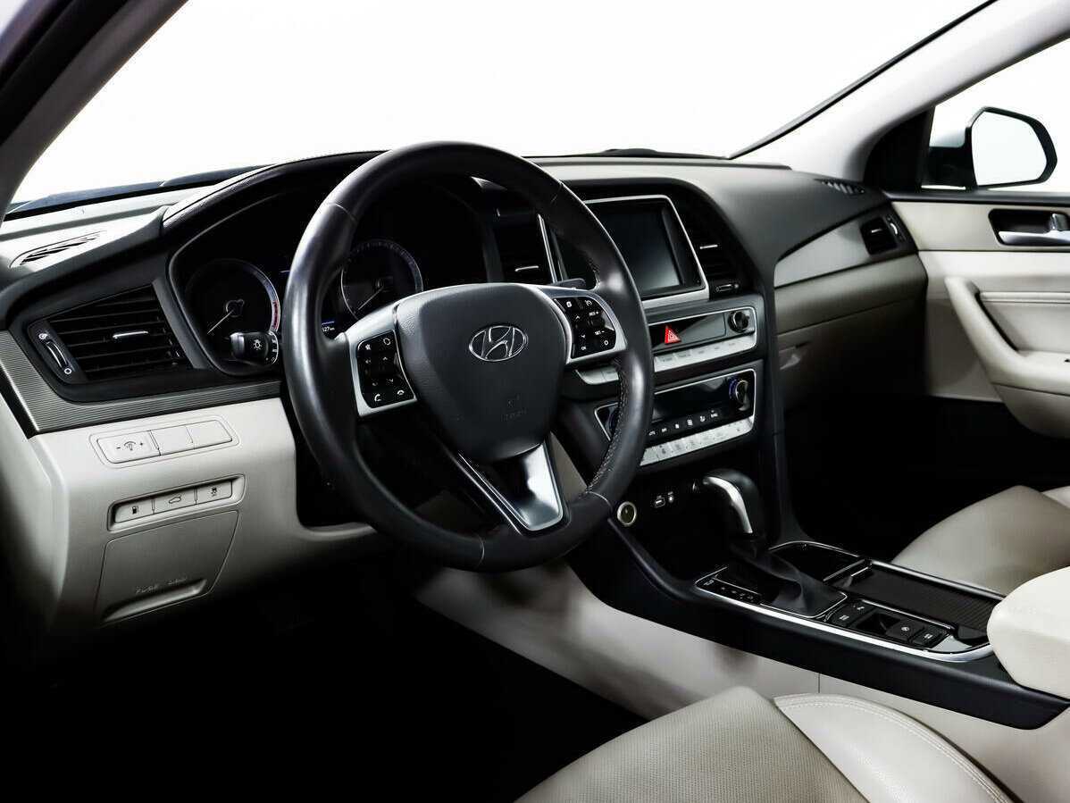 Купить Hyundai Sonata с пробегом. Фото: #10