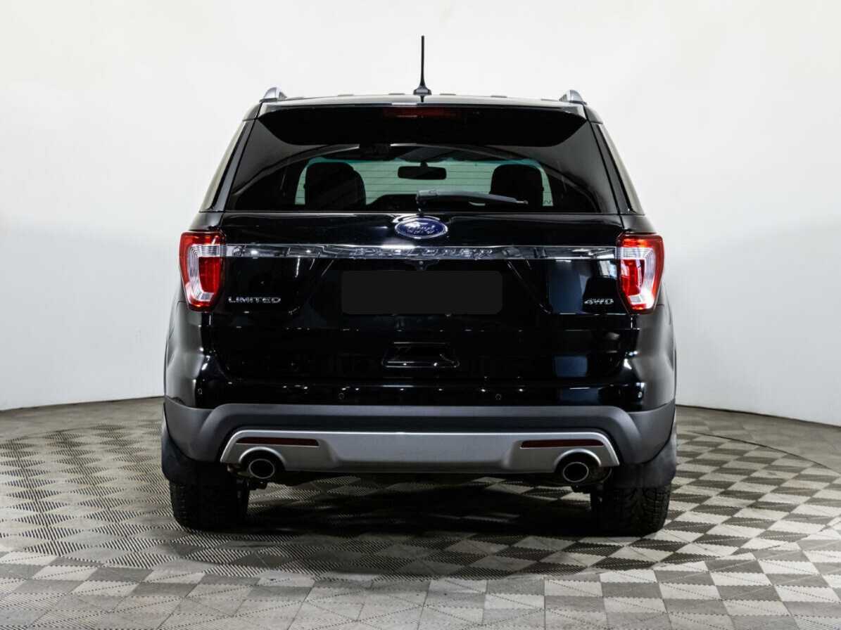 Купить Ford Explorer с пробегом. Фото: #4
