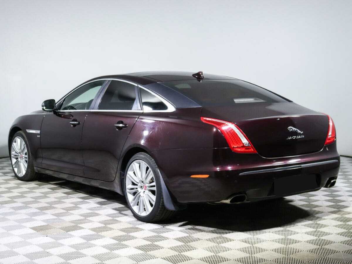 Купить Jaguar XJ с пробегом. Фото: #6